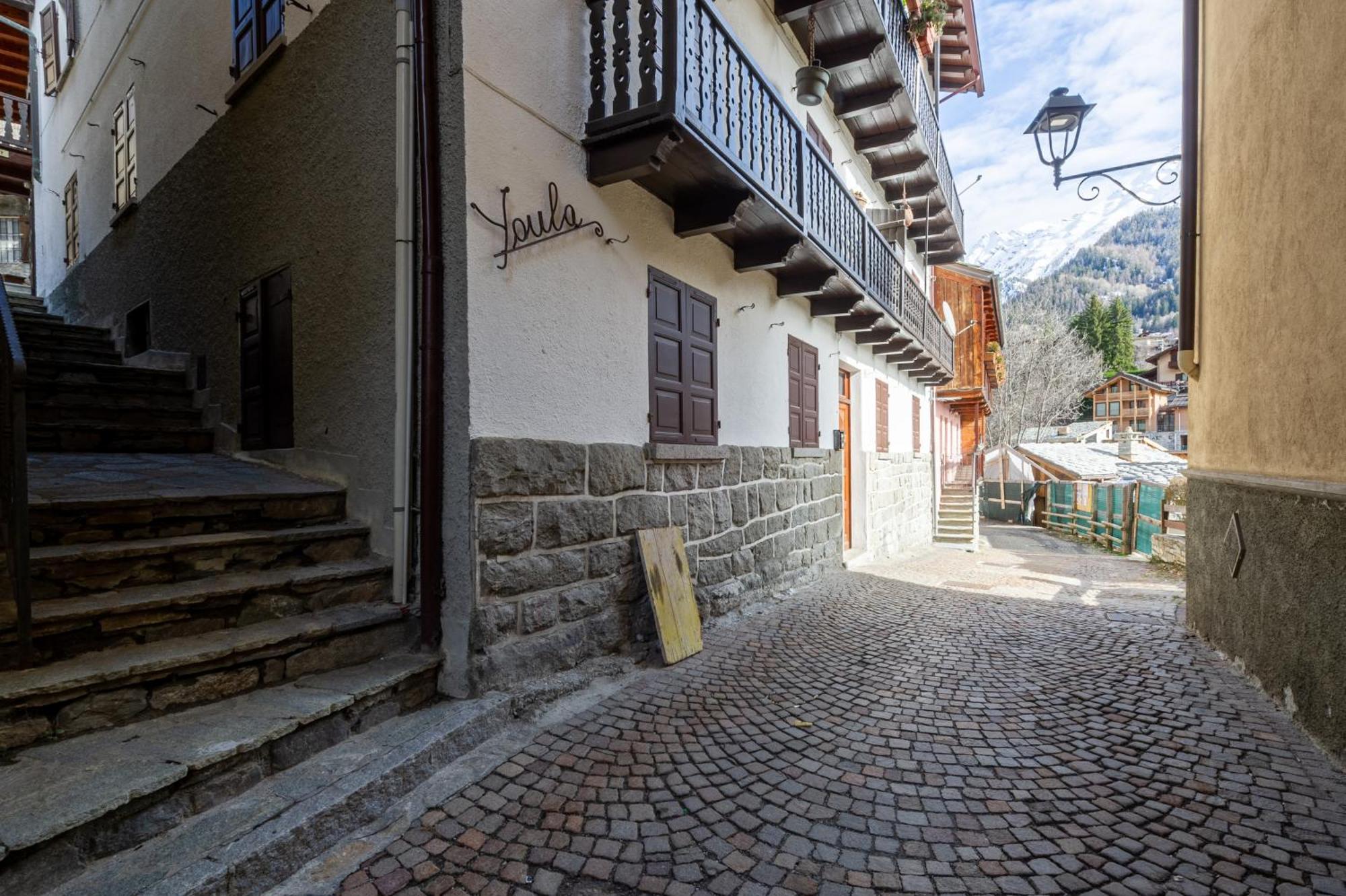 Appartamento La Villette- Comodo E Ben Posizionato - Cour 0220 Courmayeur Eksteriør bilde